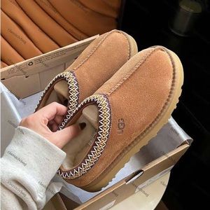 Ugg Tasman Slipper